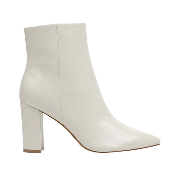 Marc Fisher ULANI HEELED BOOTIE